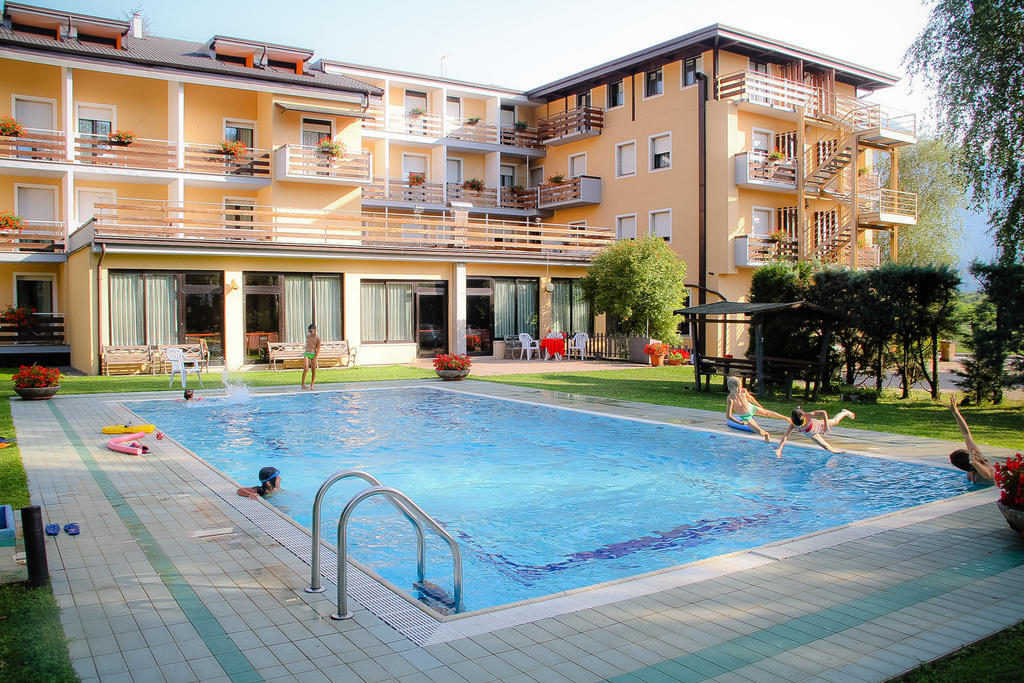 Hotel Dolomiti Levico Terme Exteriér fotografie